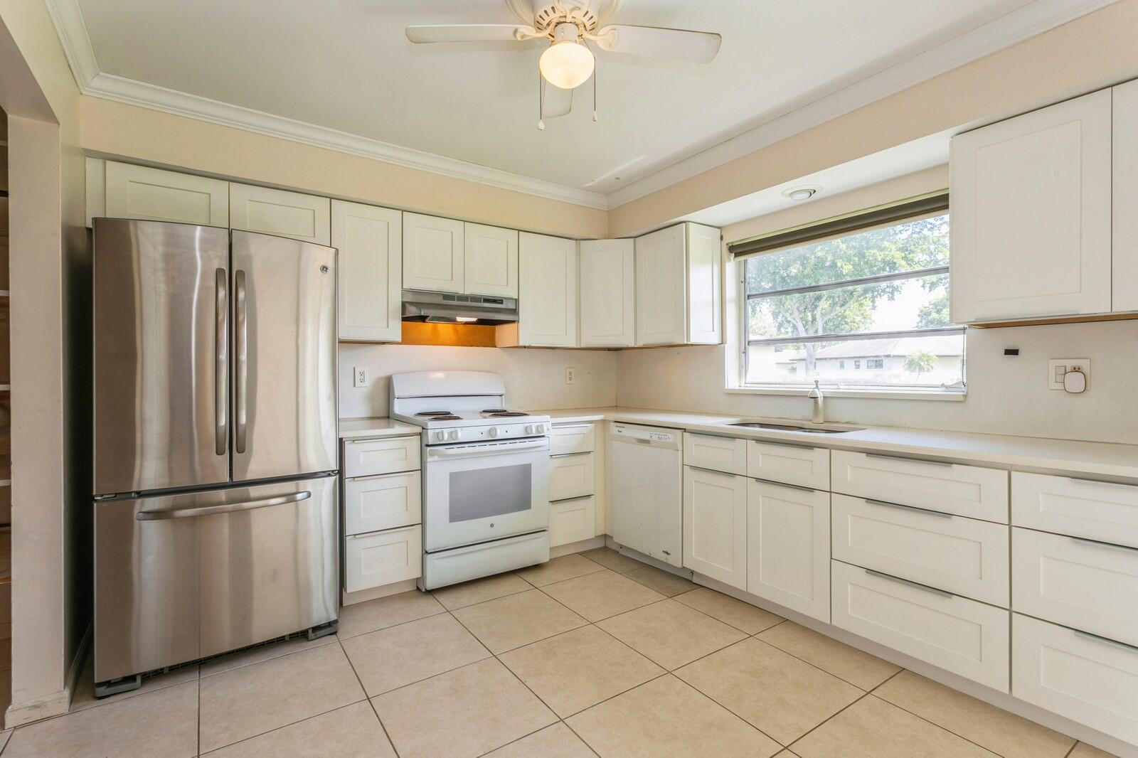 4890 Hawkwood Road, Unit B Boynton Beach, FL 33436 - Photo 9 of 25 large_2207