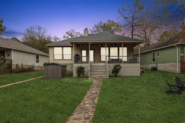 $650,000 | 184 Oak Hills Drive, Mabank, TX 75156