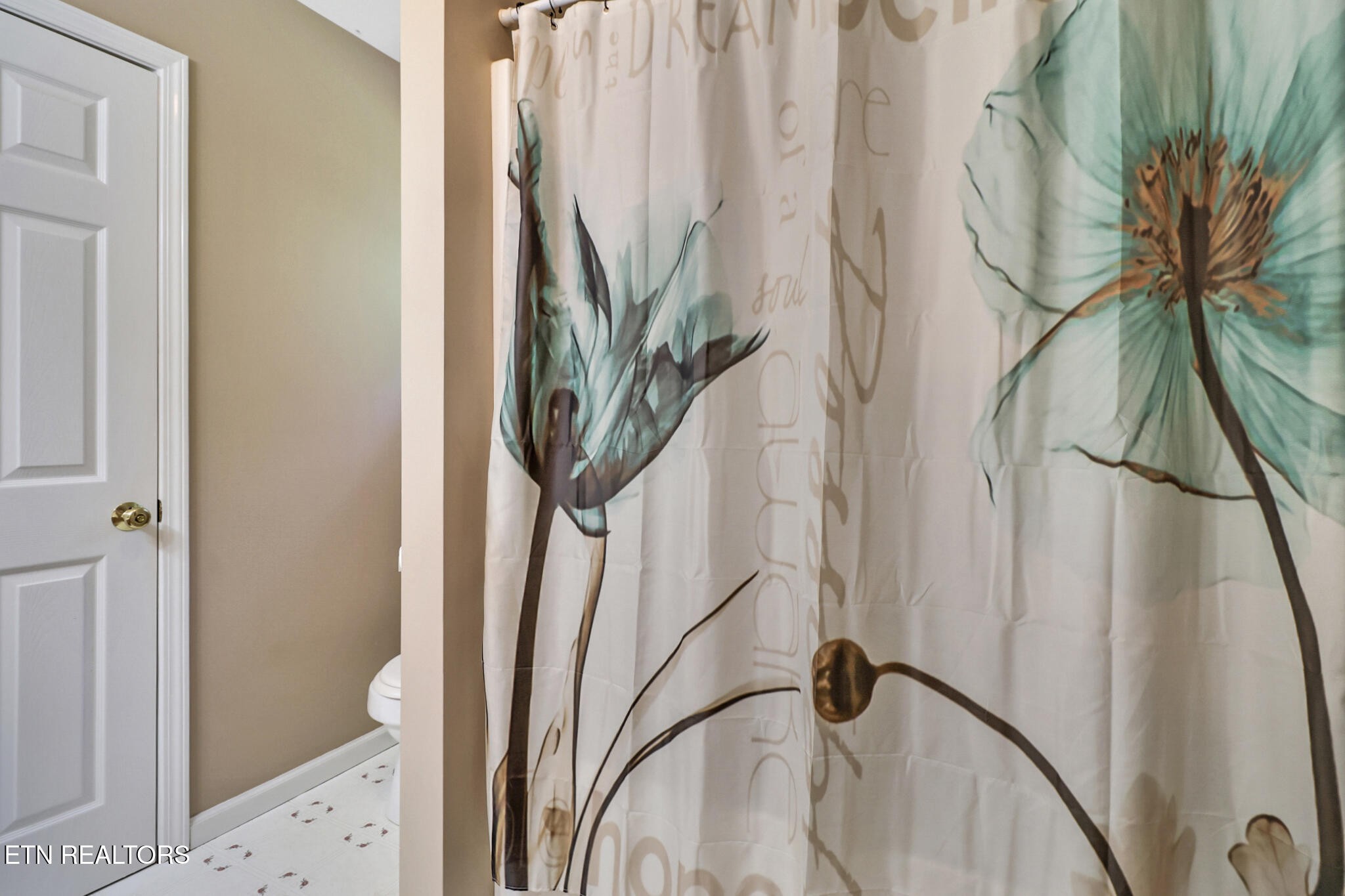 129 Hall Road Crossville, TN 38571 - Photo 15 of 26 Gallery Image 15