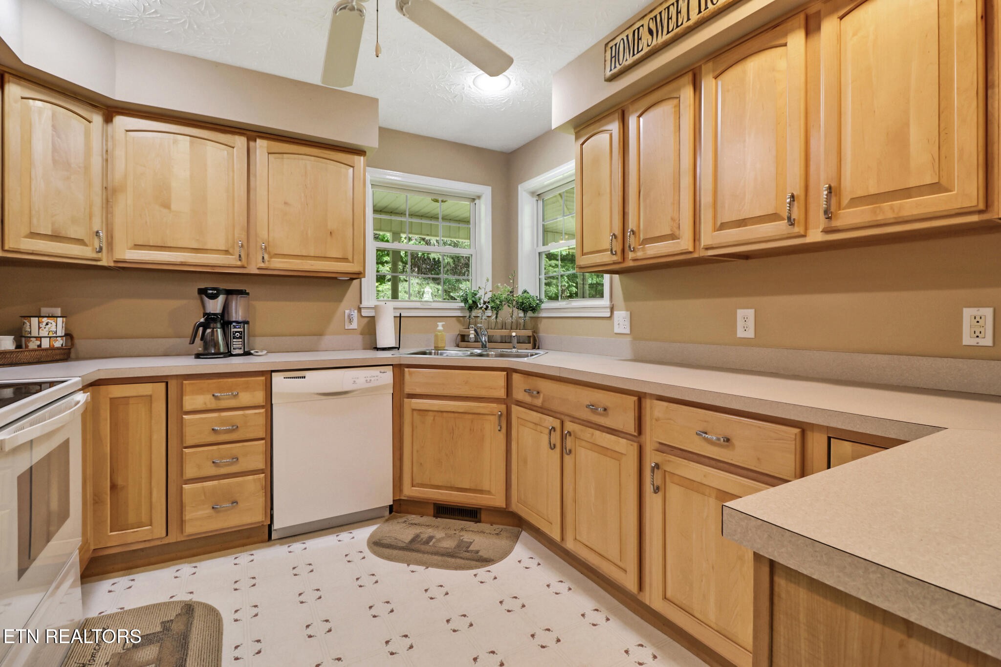 129 Hall Road Crossville, TN 38571 - Photo 7 of 26 Gallery Image 7
