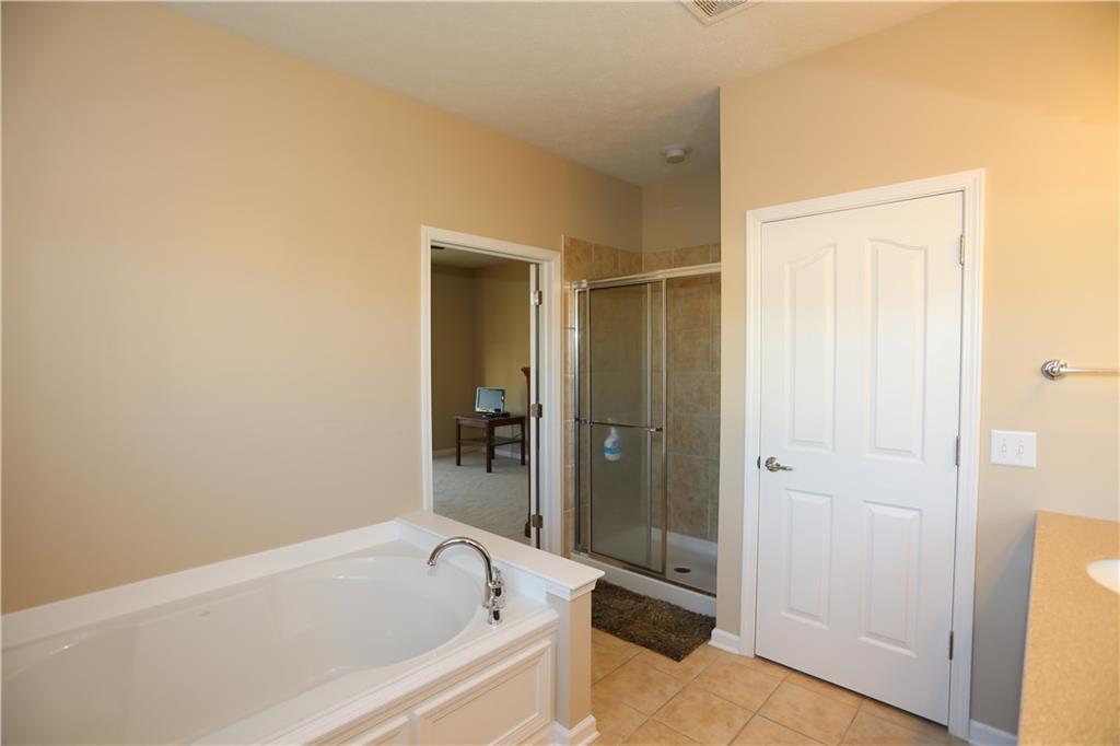 14007 London Road Fishers, IN 46037 - Photo 11 of 14 Gallery Image 11