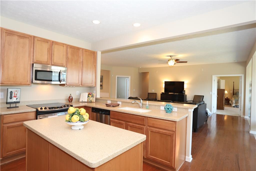 14007 London Road Fishers, IN 46037 - Photo 7 of 14 Gallery Image 7