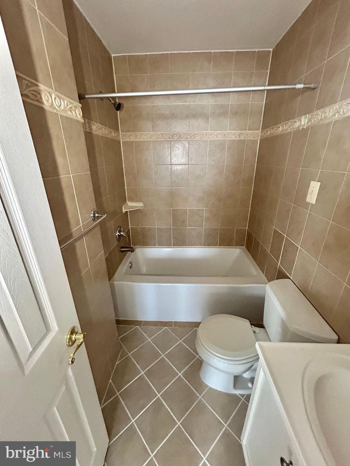 3301 Spring Lane Falls Church, VA 22041 - Photo 10 of 13