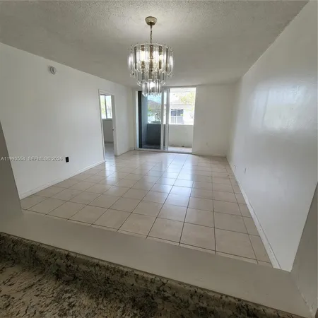 $2,175 | 10090 Northwest 80th Court, Unit 1202, Hialeah Gardens, FL 33016