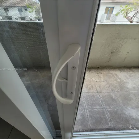 $2,175 | 10090 Northwest 80th Court, Unit 1202, Hialeah Gardens, FL 33016
