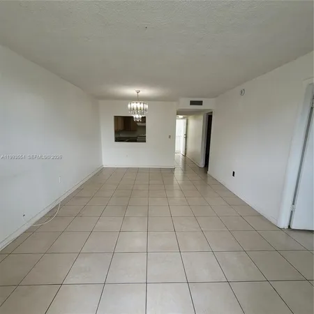 $2,175 | 10090 Northwest 80th Court, Unit 1202, Hialeah Gardens, FL 33016