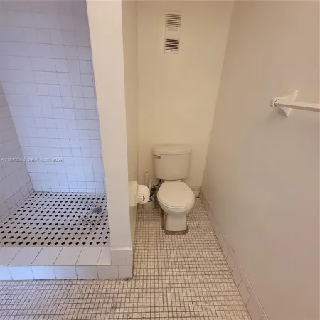 $2,175 | 10090 Northwest 80th Court, Unit 1202, Hialeah Gardens, FL 33016