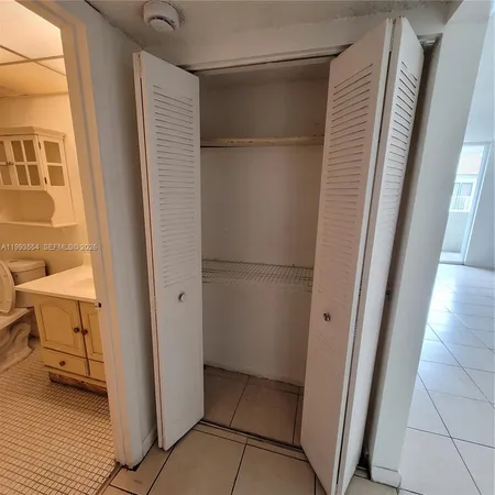 $2,185 | 10090 Northwest 80th Court, Unit 1202, Hialeah Gardens, FL 33016