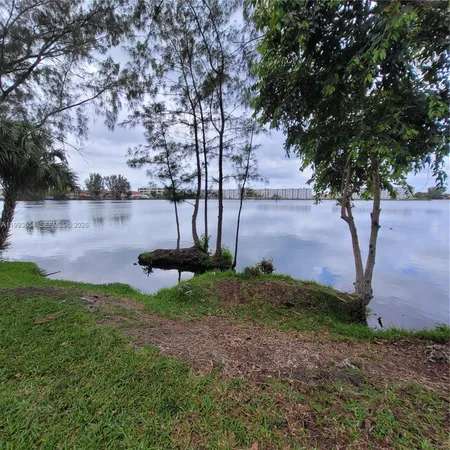 $2,185 | 10090 Northwest 80th Court, Unit 1202, Hialeah Gardens, FL 33016