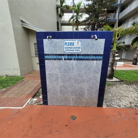 $2,185 | 10090 Northwest 80th Court, Unit 1202, Hialeah Gardens, FL 33016