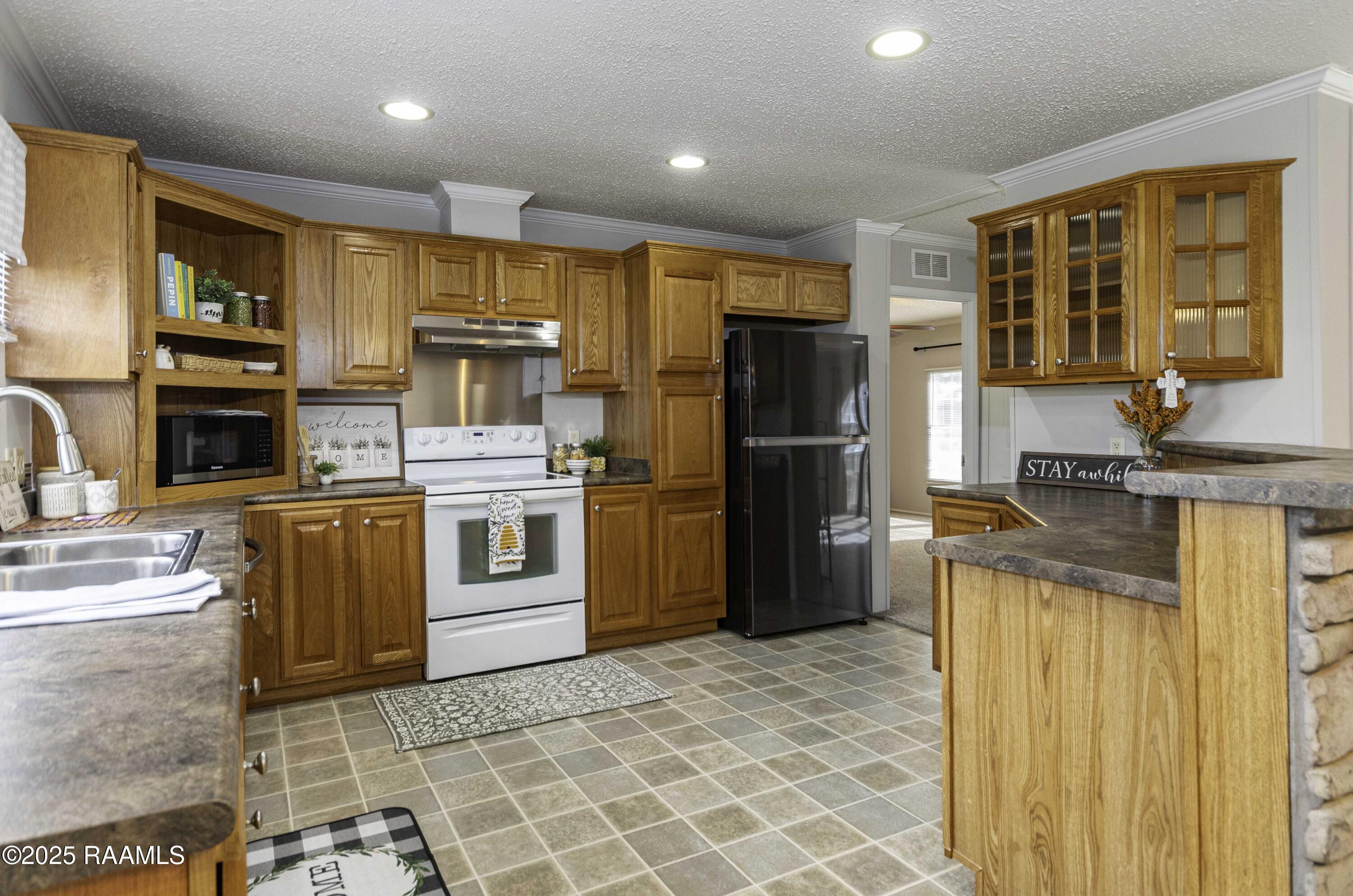 364 Winn Road Sunset, LA 70584 - Photo 11 of 34 Kitchen 1 (4)