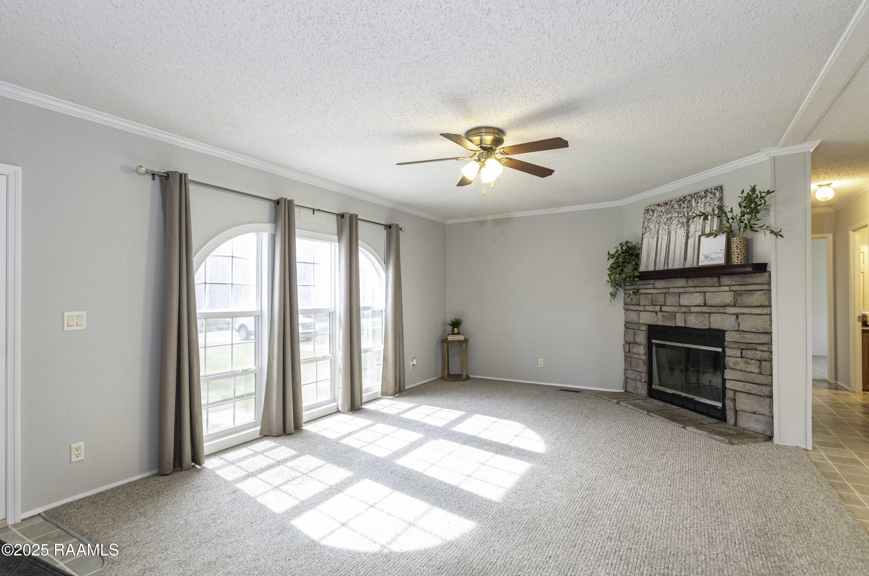 364 Winn Road Sunset, LA 70584 - Photo 5 of 34 Living Room 1 (4)