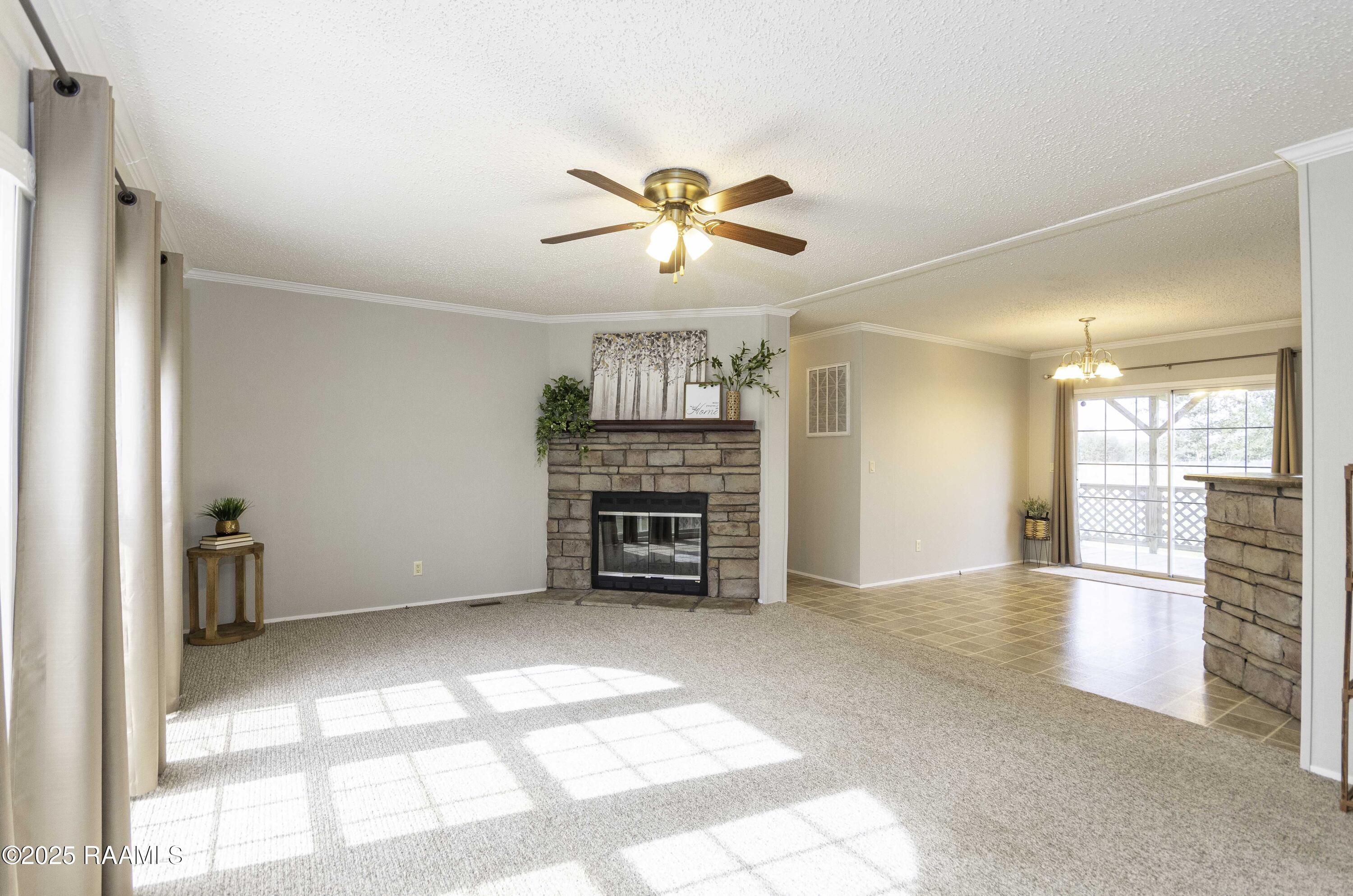 364 Winn Road Sunset, LA 70584 - Photo 7 of 34 Living Room 2 (4)