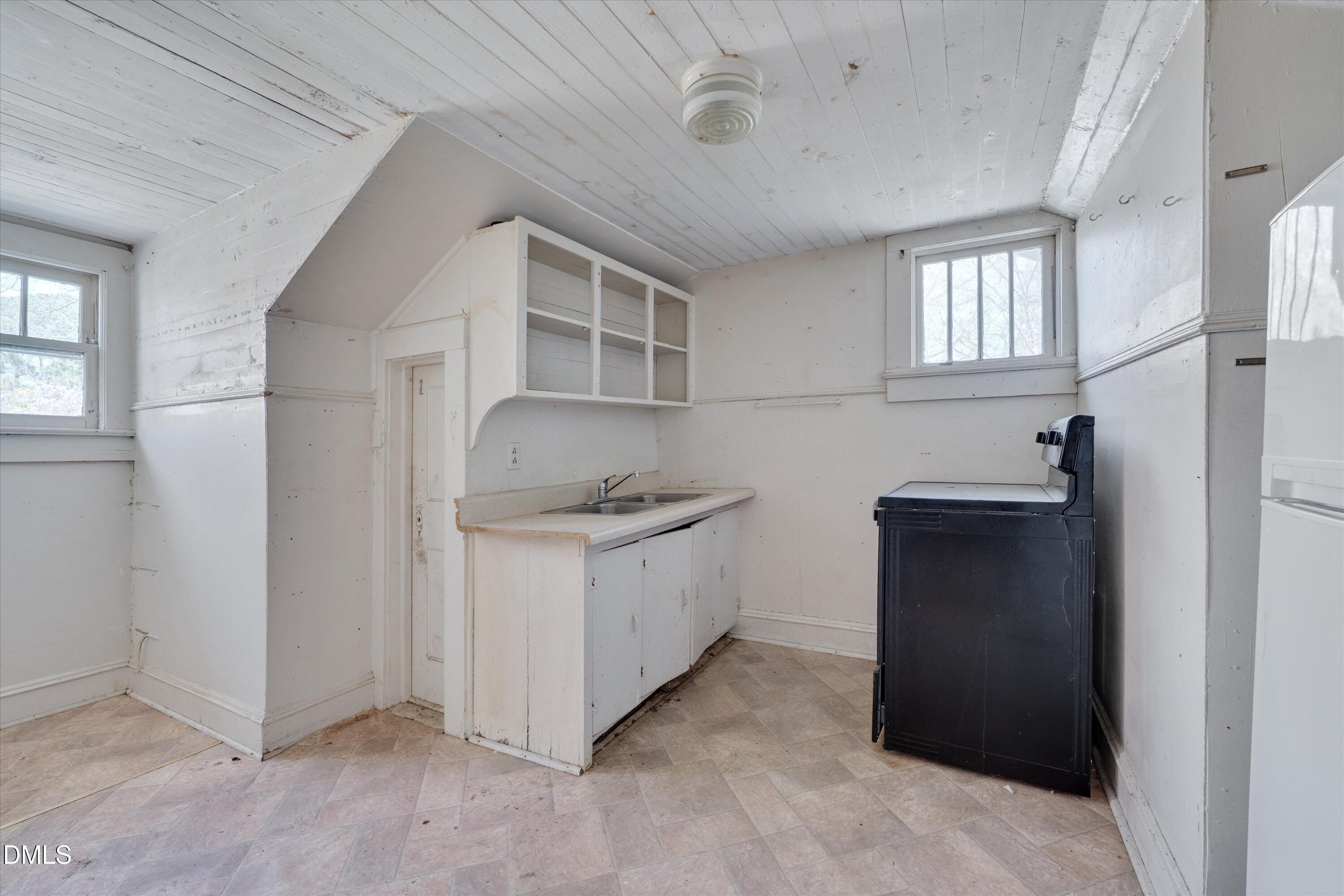 2607 Chapel Hill Road Durham, NC 27707 - Photo 24 of 28