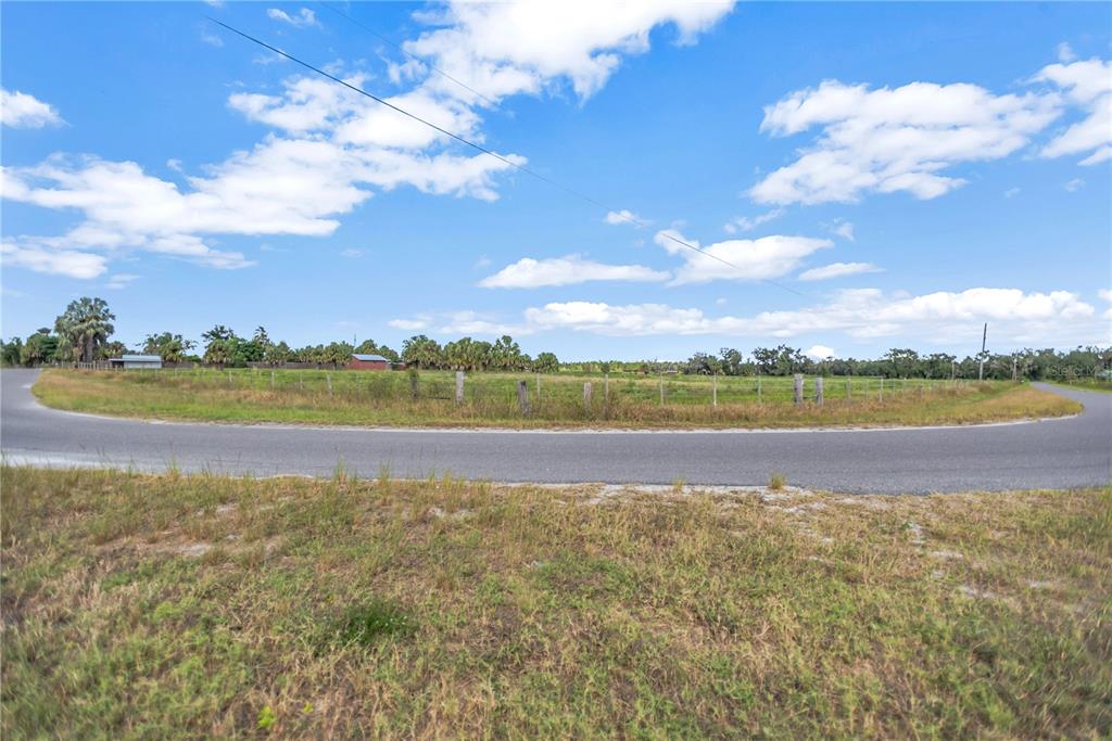 Bunker Hil Road, Unit PARCEL E Parrish, FL 34219 - Photo 11 of 12 a view of an ocean and city