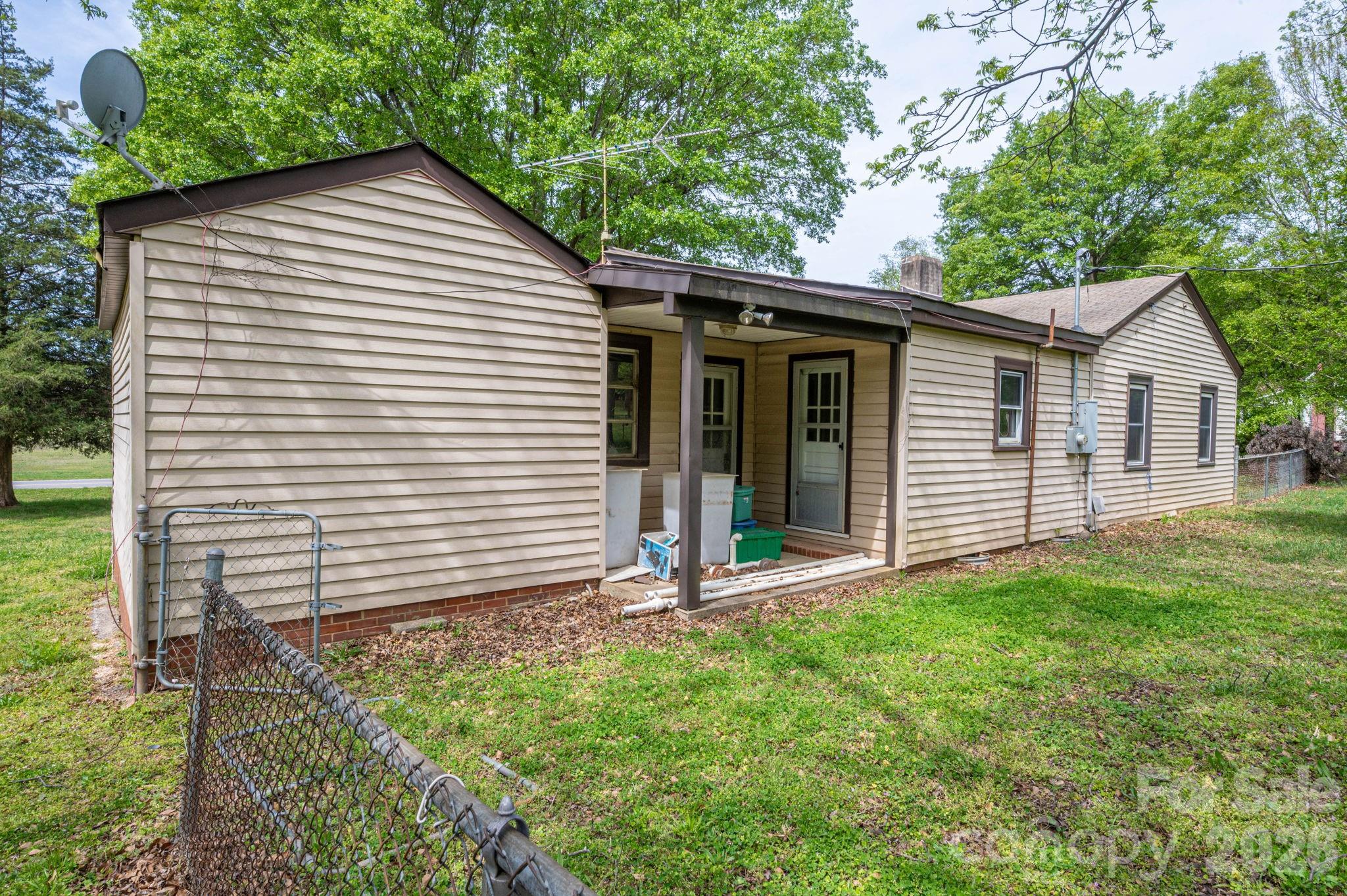 2059 South Point Road Belmont, NC 28012 - Photo 13 of 24