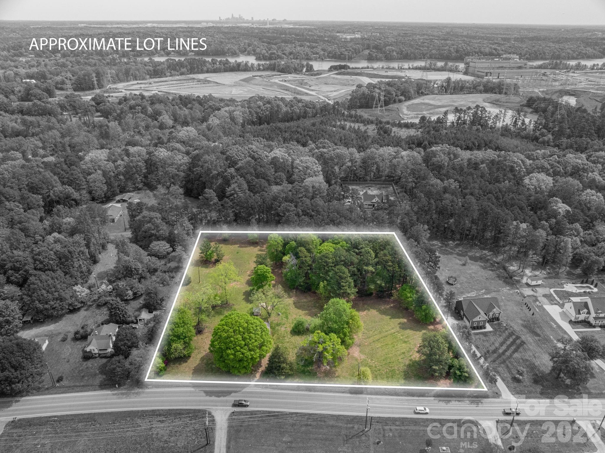 2059 South Point Road Belmont, NC 28012 - Photo 2 of 24
