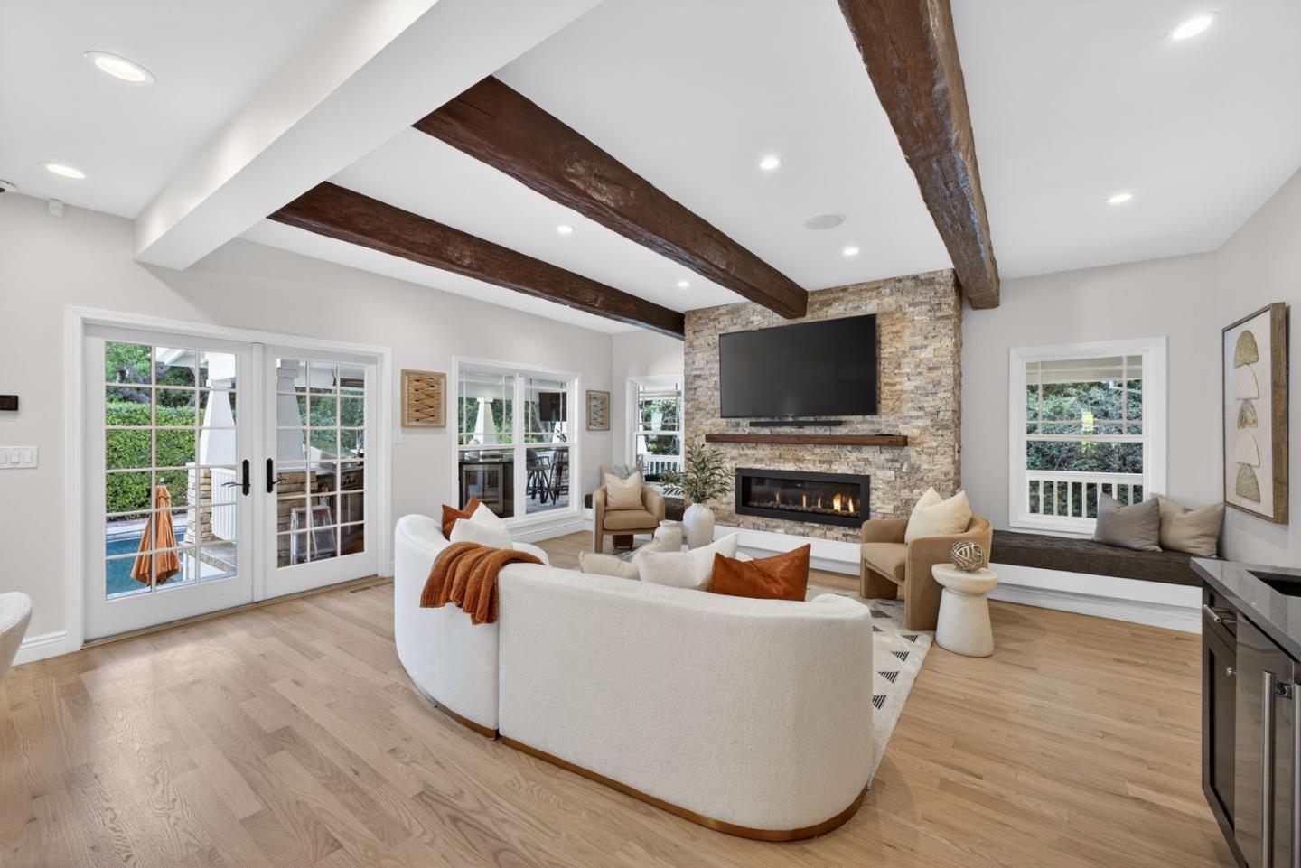 815 Crystal Springs Road Hillsborough, CA 94010 - Photo 18 of 104