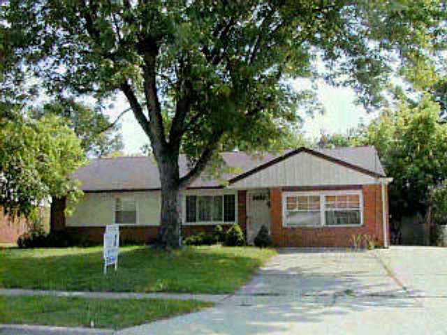 382 Redmond Road Columbus, OH 43228 - Photo 1 of 1