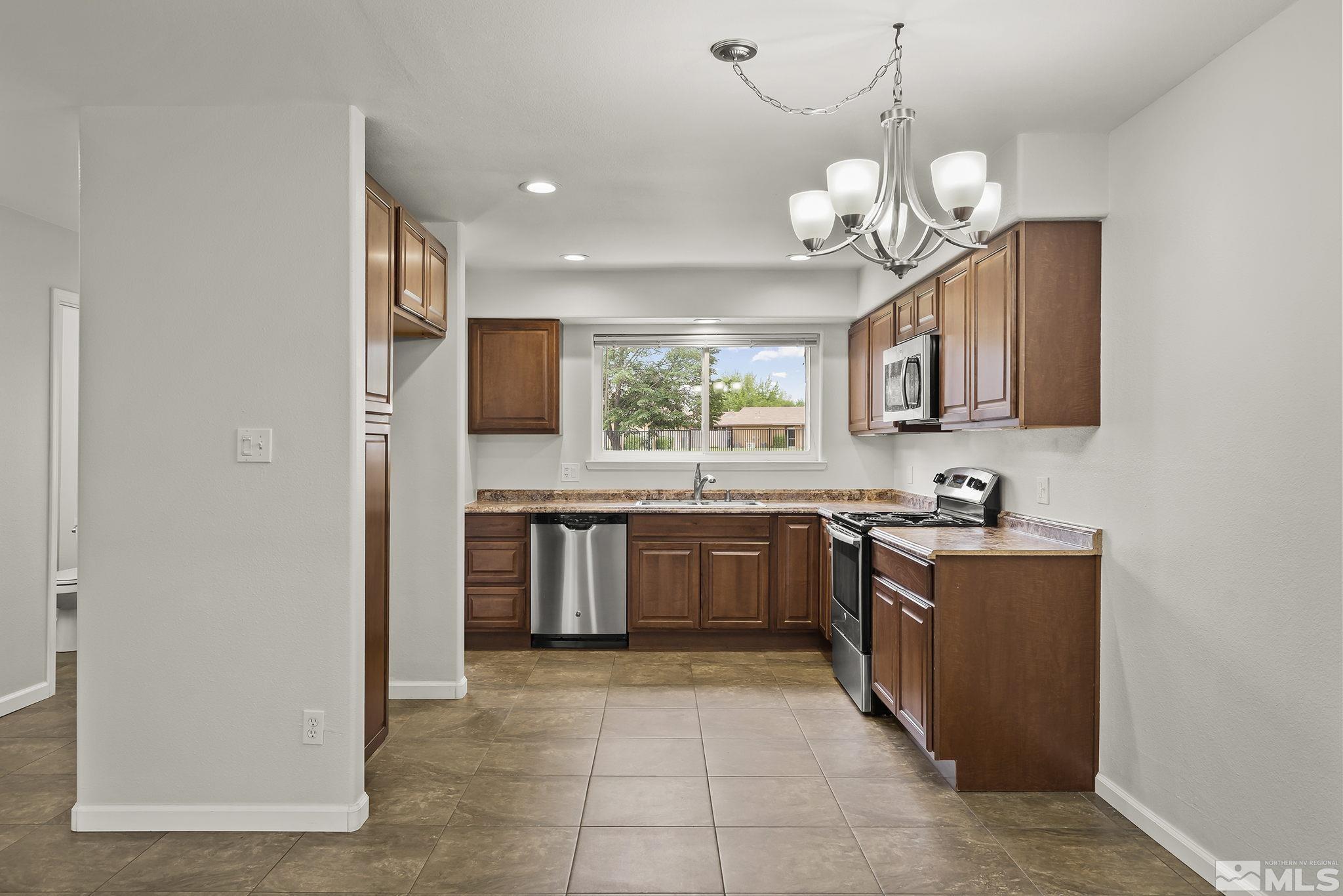 209 Smithridge Park Reno, NV 89502 - Photo 6 of 16 Photo 6