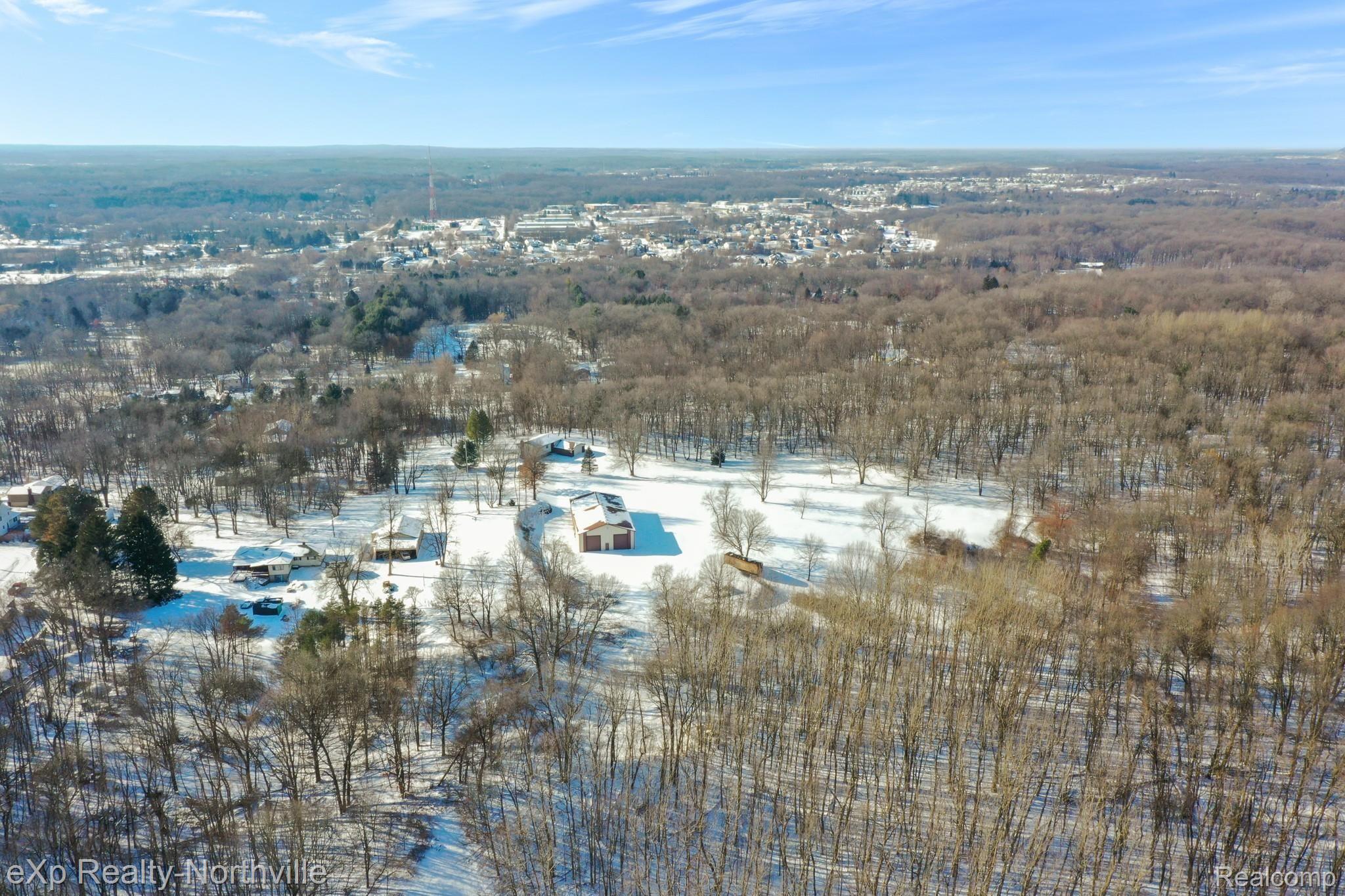 9680 Rattalee Lake Road Clarkston, MI 48348 - Photo 56 of 60 DJI_0542.jpg