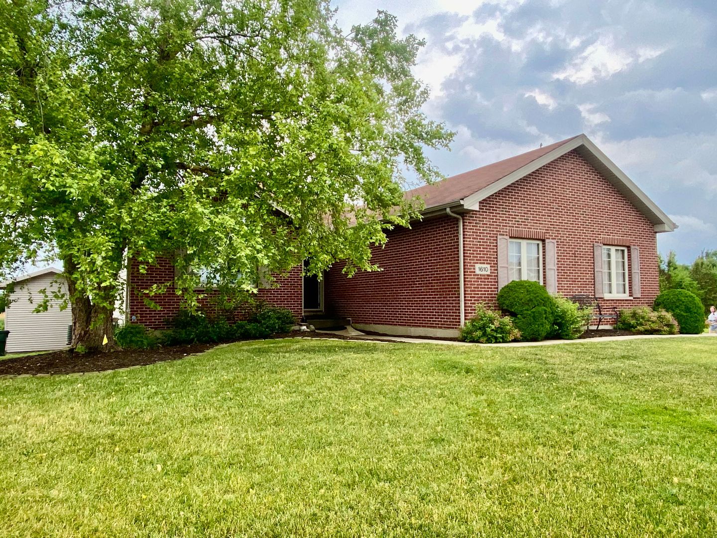 1610 Rolling Pass Beecher, IL 60401 - Photo 2 of 32
