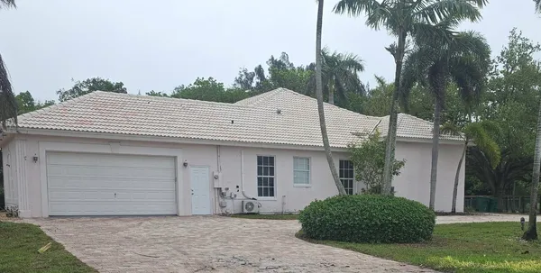 $6,500 | 16730 Griffin Road, Southwest Ranches, FL 33331