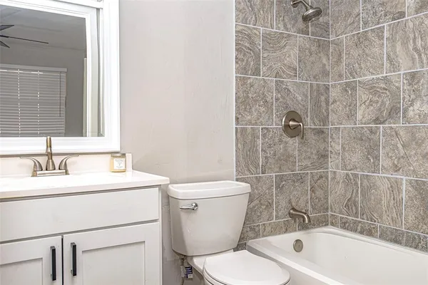$1,250 | 3022 Forest Lane, Unit 308, Dallas, TX 75234