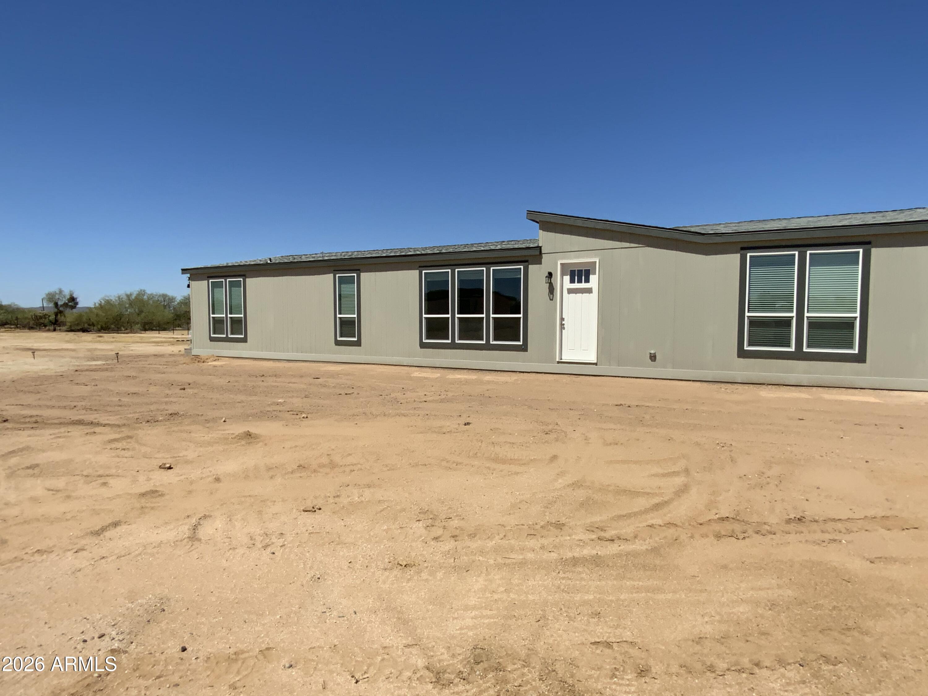 24046 East Cholla Road Florence, AZ 85132 - Photo 2 of 18 Contemporary Front of Home