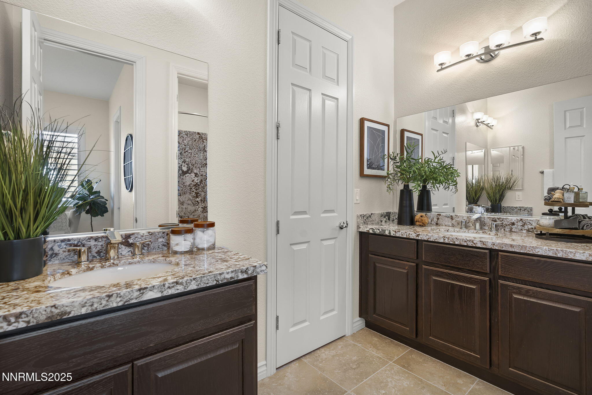 425 Chelmsford Drive Reno, NV 89439 - Photo 21 of 37 25-web-or-mls-_DSC9645