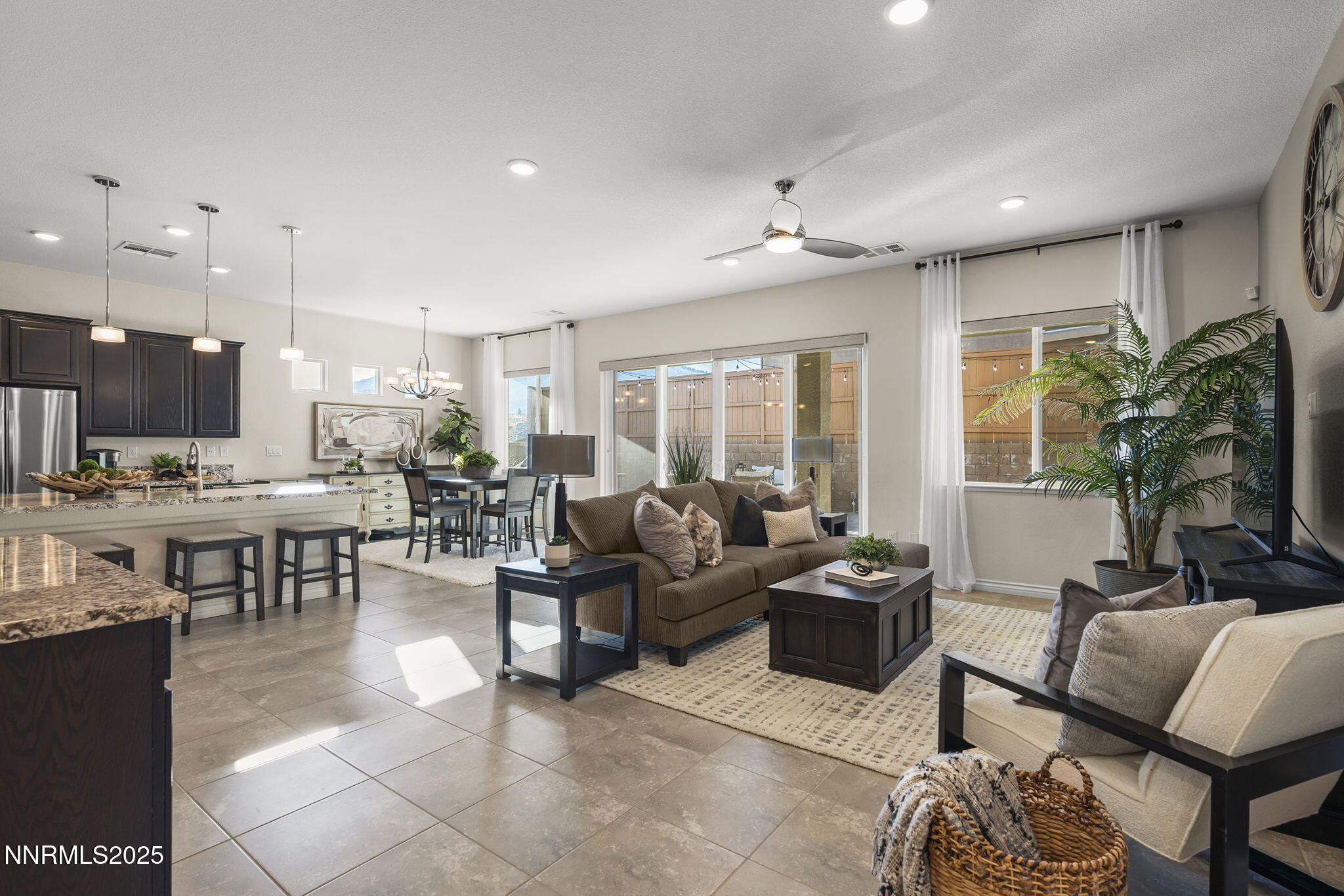 425 Chelmsford Drive Reno, NV 89439 - Photo 3 of 37 5-web-or-mls-_DSC9670