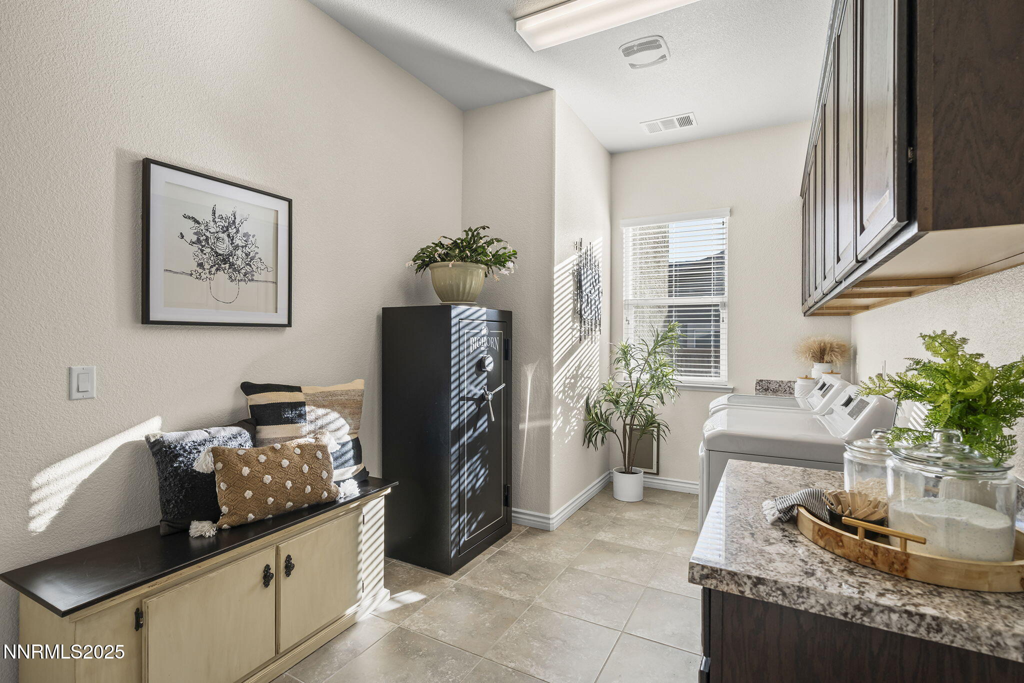 425 Chelmsford Drive Reno, NV 89439 - Photo 32 of 37 16-web-or-mls-_DSC9725