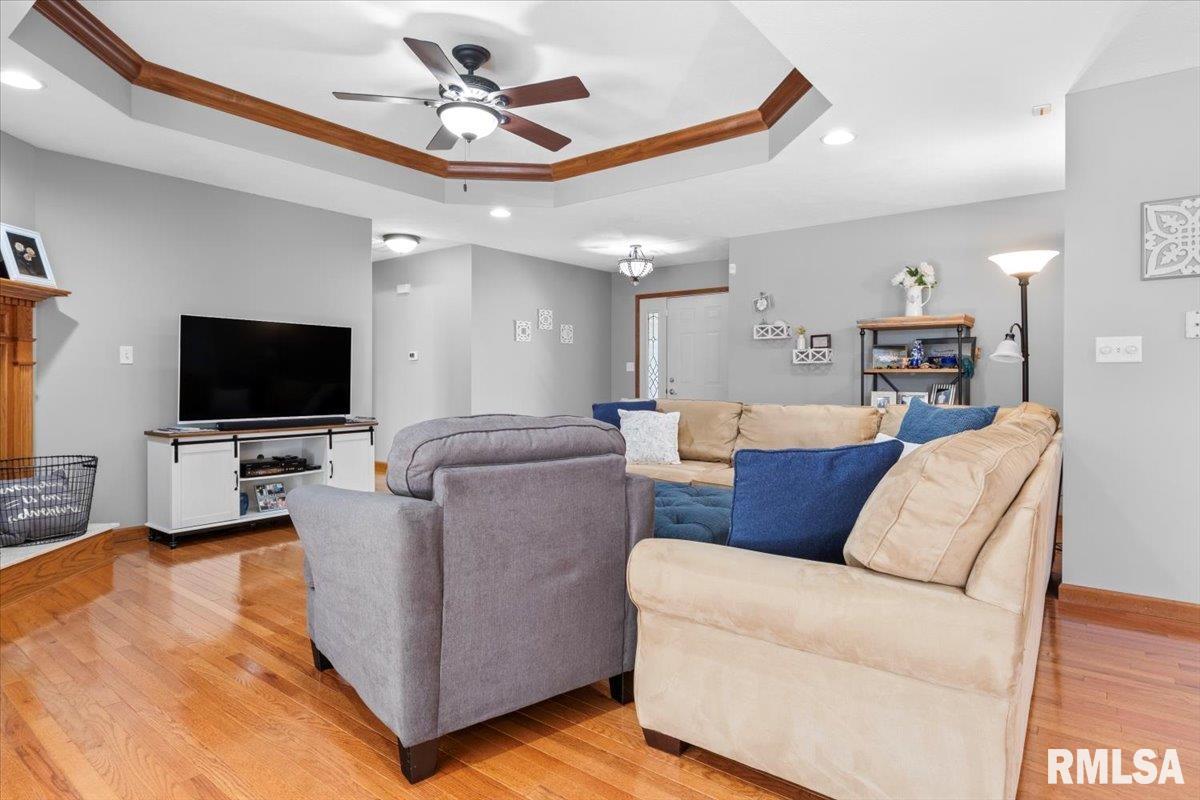 14 Spring Street Riverton, IL 62561 - Photo 4 of 36 Gallery Image 4