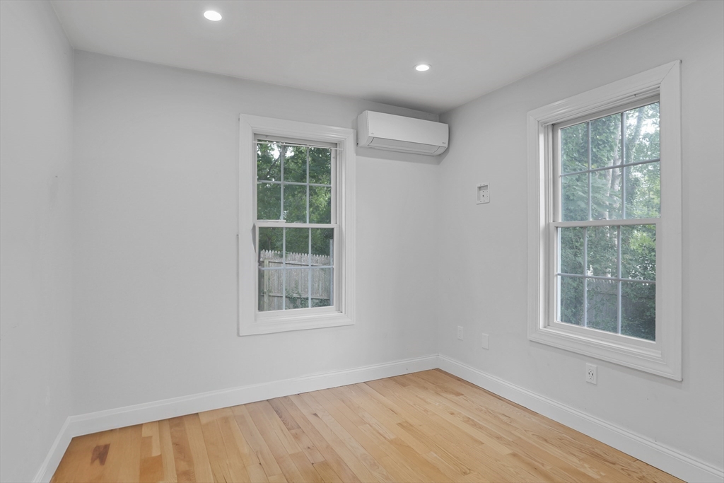 128-136 Spring Street Tisbury, MA 02568 - Photo 38 of 42 an empty room with a window