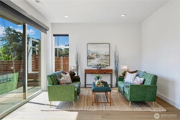 $1,794,000 | 7107 Aurora Avenue North, Seattle, WA 98103