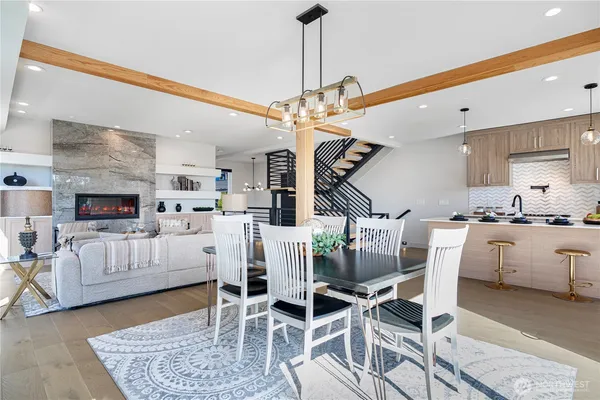 $1,794,000 | 7107 Aurora Avenue North, Seattle, WA 98103