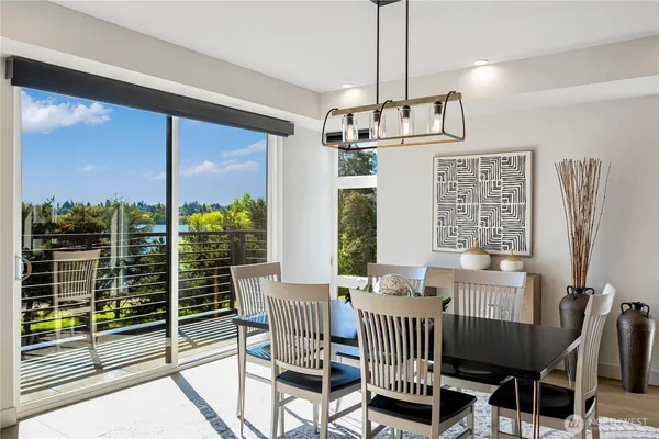 $1,794,000 | 7107 Aurora Avenue North, Seattle, WA 98103