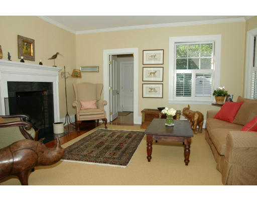 38 Glen Road Winchester, MA 01890 - Photo 8 of 11 Gallery Image 8