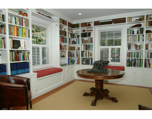 38 Glen Road Winchester, MA 01890 - Photo 10 of 11 Gallery Image 10