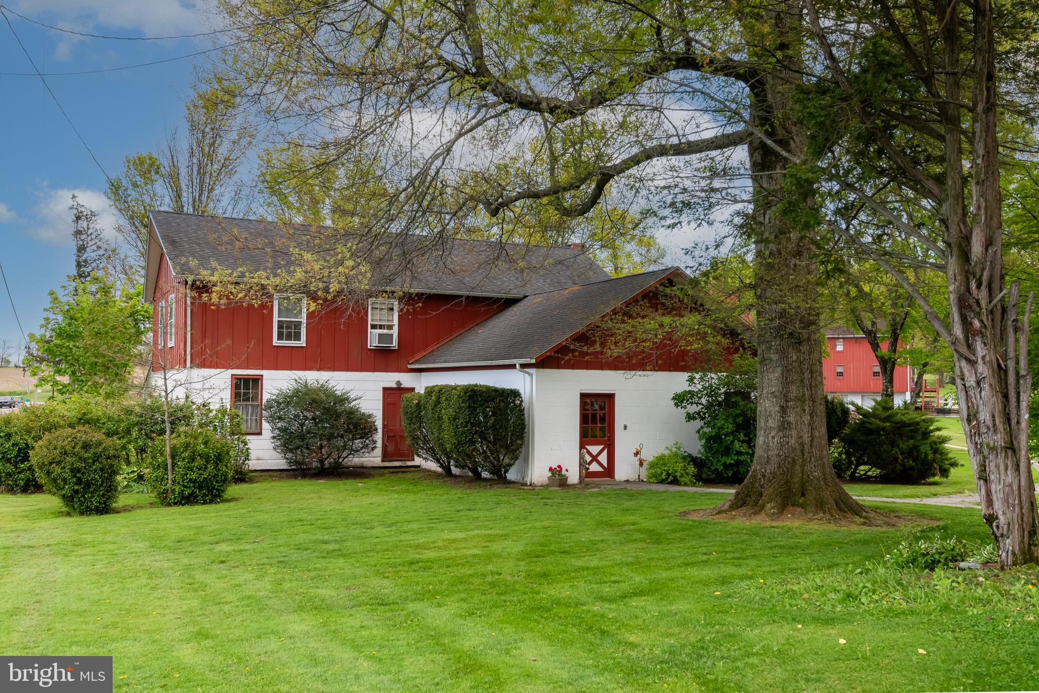 1283 Weisstown Road Boyertown, PA 19512 - Photo 34 of 71