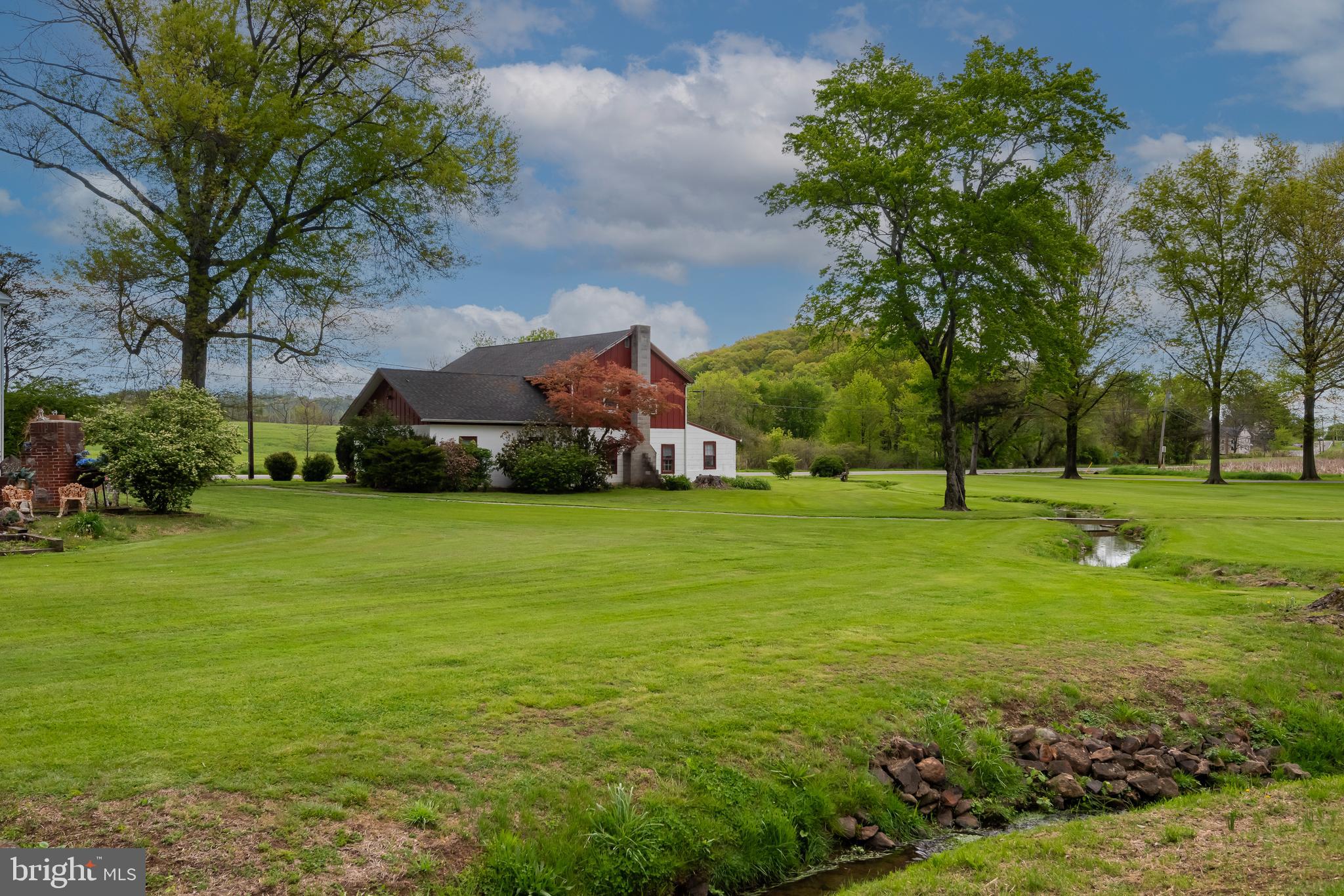 1283 Weisstown Road Boyertown, PA 19512 - Photo 46 of 71
