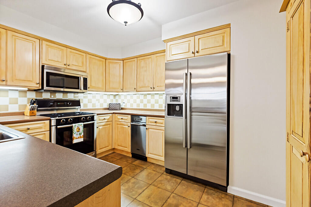 4 Schooner Ridge Road, Unit 1 Bath, ME 04530 - Photo 16 of 35 18_BP5A7771_DxO_mls