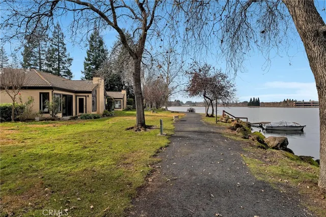 a view of a lake with houses