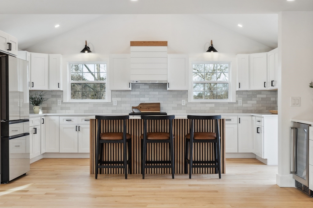 62 Ridge Road Holliston, MA 01746 - Photo 2 of 29 Gallery Image 2