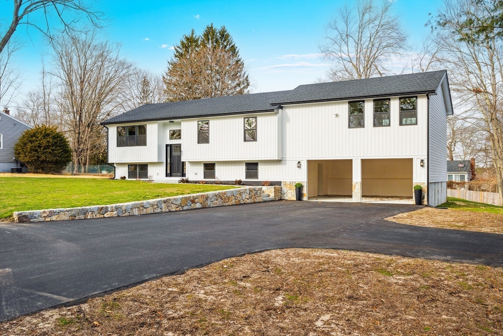 62 Ridge Road Holliston, MA 01746 - Photo 3 of 29 Gallery Image 3