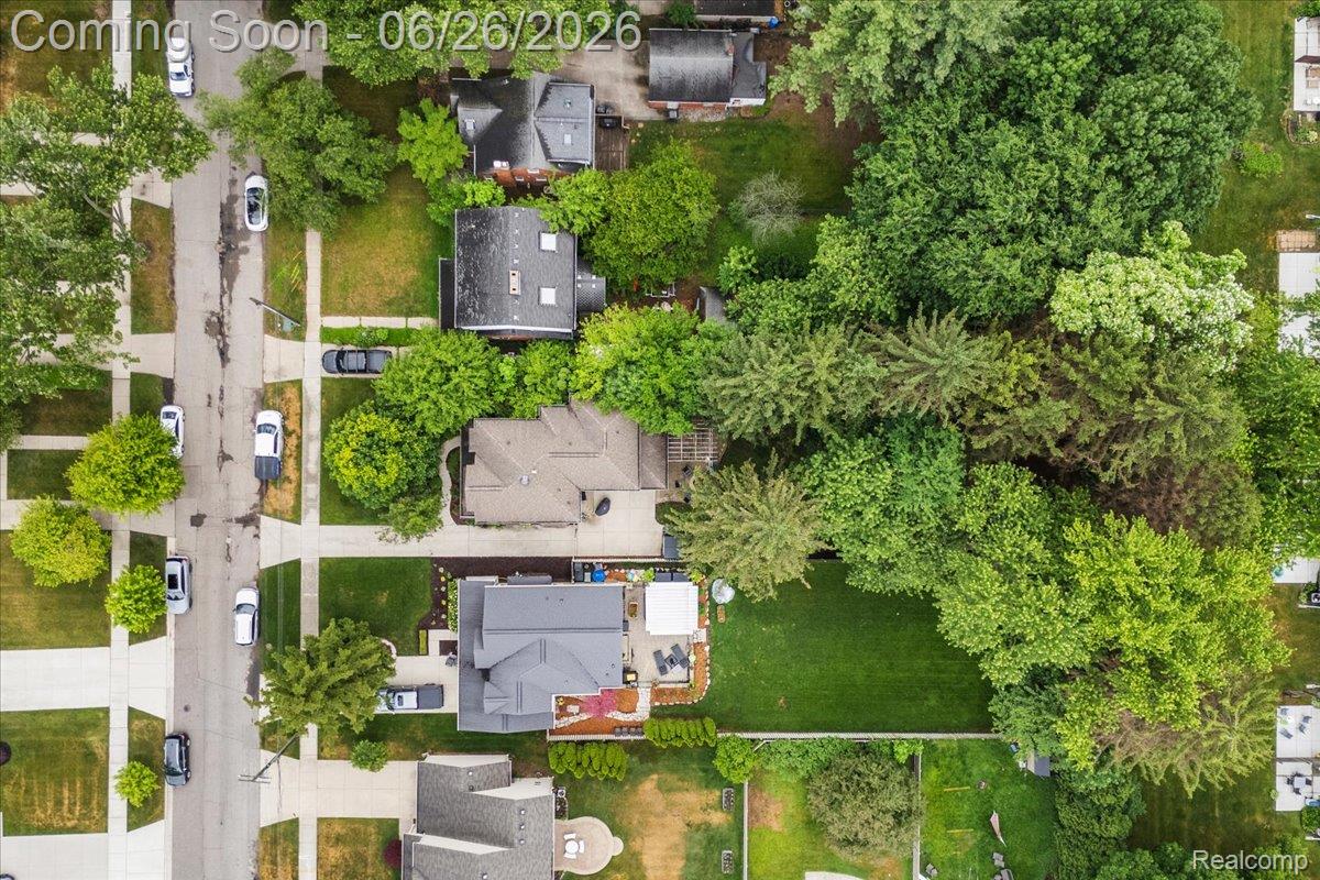 124 Woodside Road Royal Oak, MI 48073 - Photo 35 of 41 35-124 Woodside Rd_34.jpg