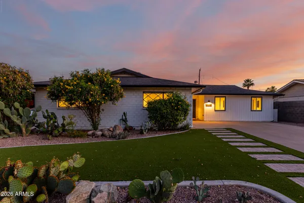 $949,499 | 8335 East Weldon Avenue, Scottsdale, AZ 85251