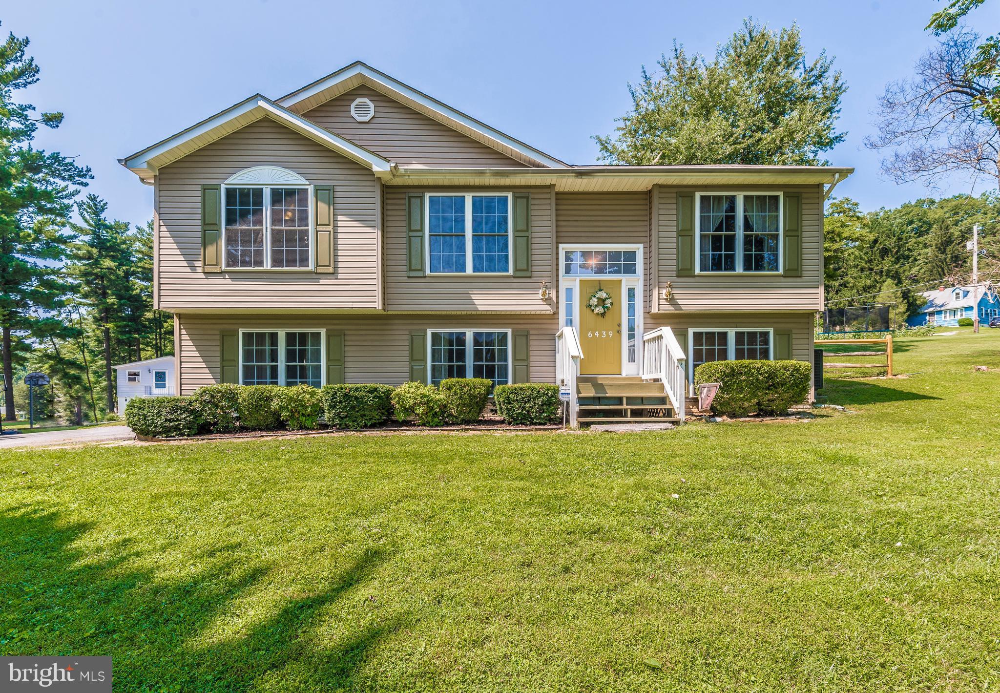 6439 Fulmer Road Frederick, MD 21703 - Photo 2 of 30 Lovely & Spacious Split Foyer