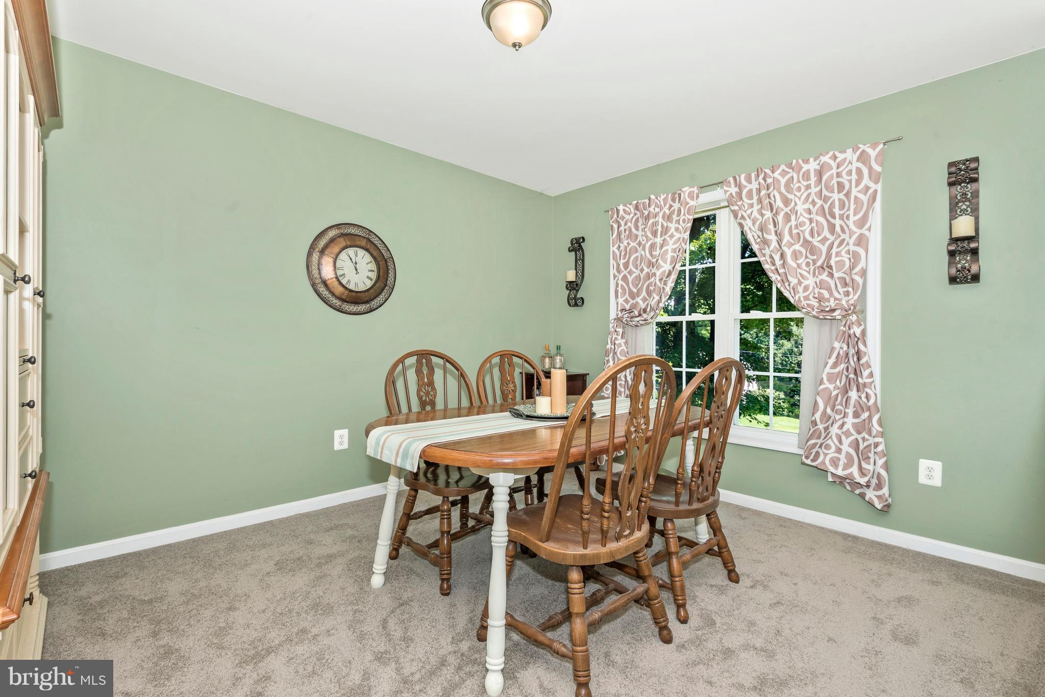 6439 Fulmer Road Frederick, MD 21703 - Photo 5 of 30 Comfortable Sized Dining Room