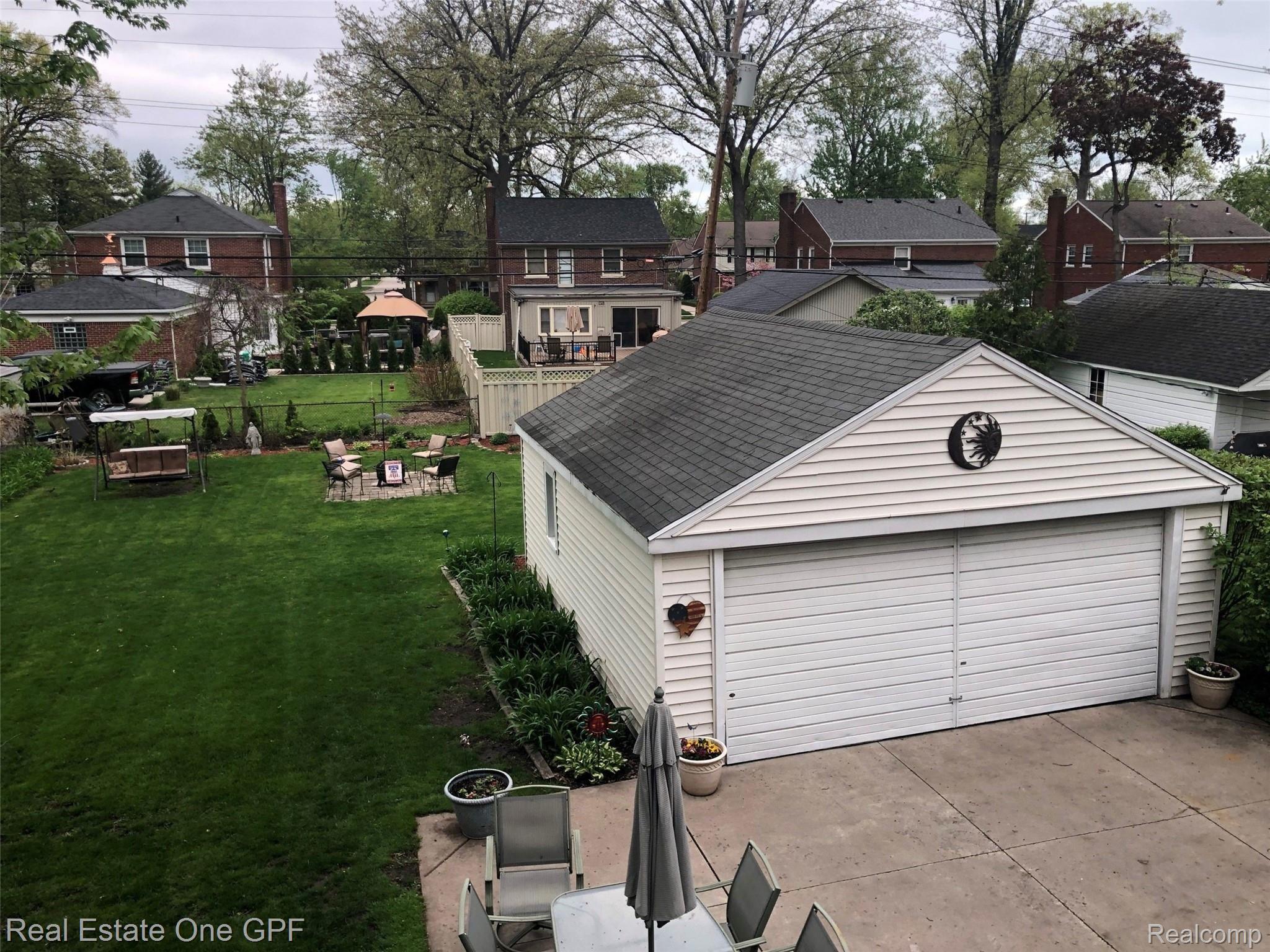 1876 Broadstone Road Grosse Pointe, MI 48236 - Photo 24 of 53 26.jpg